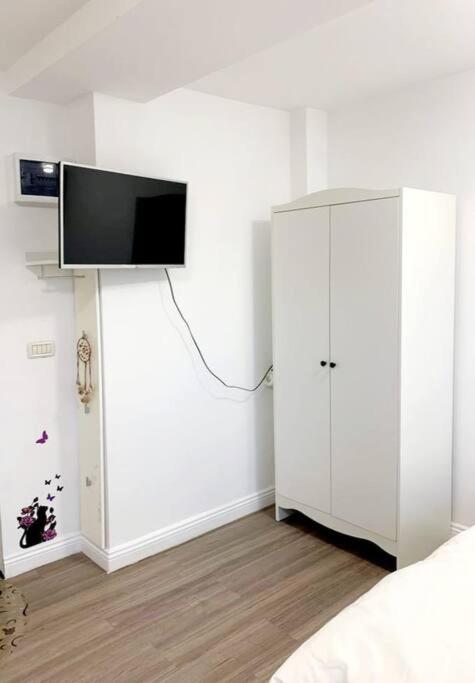 Central Studio Flat Бухарест Экстерьер фото